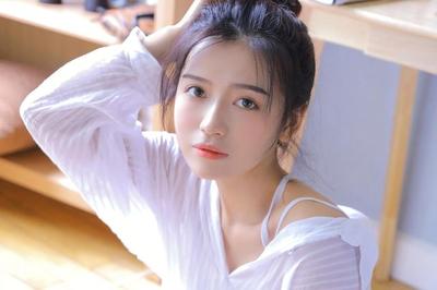 动漫美女裸体惊艳亮相，探索人性边界与艺术巅峰_: 彰显希望的事例，未来的你又准备好如何铺展？