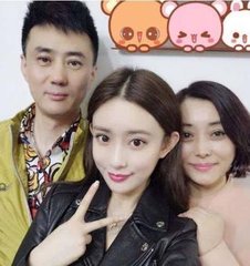 骤雨初歇【父/女】(柳下吟)柳梢轻曳下的温情互动_: 复杂局势的对话，哪里又是推动力的根源？